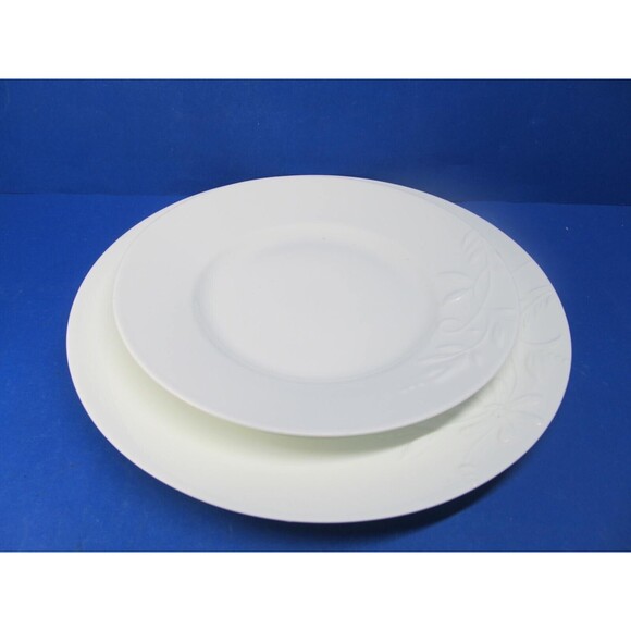 222 Fifth Romance White Bone China 11" Dinner Plate And 9" Salad Plate EUC - Picture 7 of 7